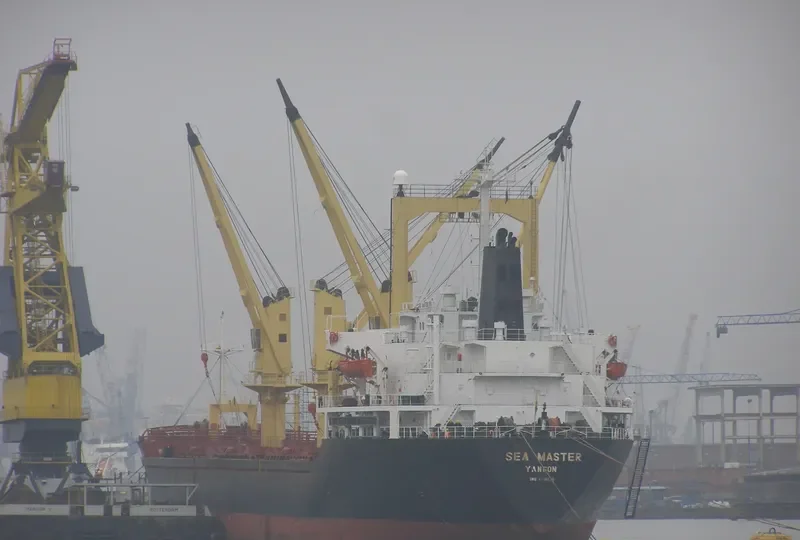 ABRIS Bulk Carrier IMO 8416176 photo 9