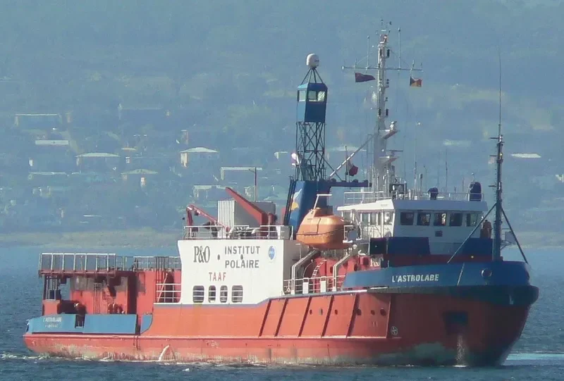 YWAM LIBERTY Tanker IMO 8418198 photo 8