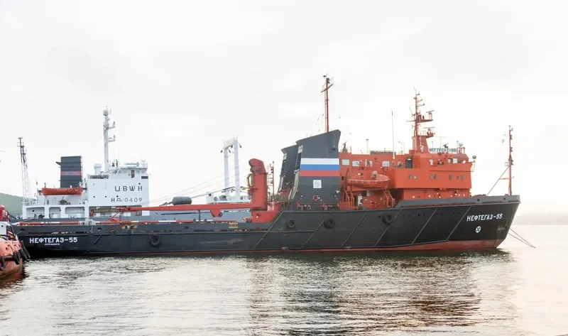 NEFTEGAZ 55 Offshore Vessel IMO 8418459 photo 4