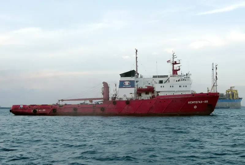 NEFTEGAZ 55 Offshore Vessel IMO 8418459 photo 5