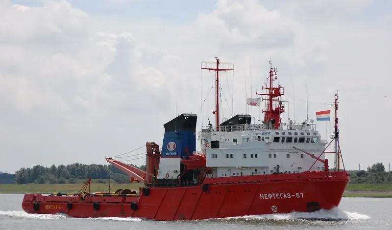 NEFTEGAZ 57 General Cargo IMO 8418473 photo 10