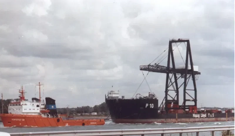 NAFTOGAZ 68 Offshore Vessel IMO 8418588 photo 5