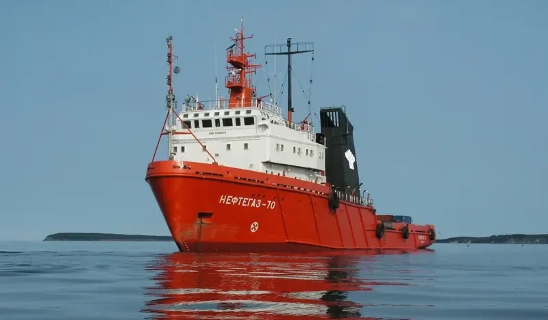 NEFTEGAZ 70 Offshore Vessel IMO 8418605 photo 4