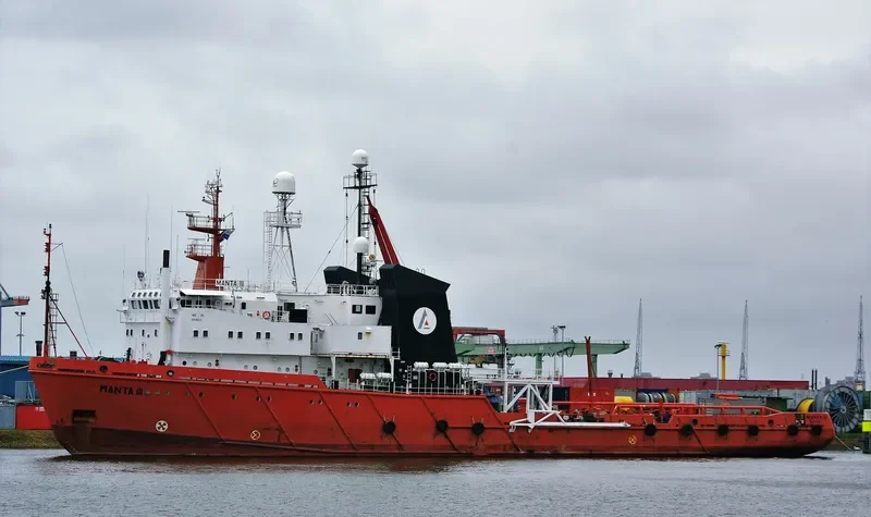 MANTA III Offshore Vessel IMO 8418631 photo 2