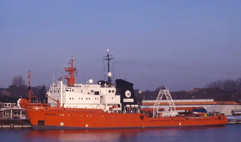 MANTA III Offshore Vessel IMO 8418631 photo 3