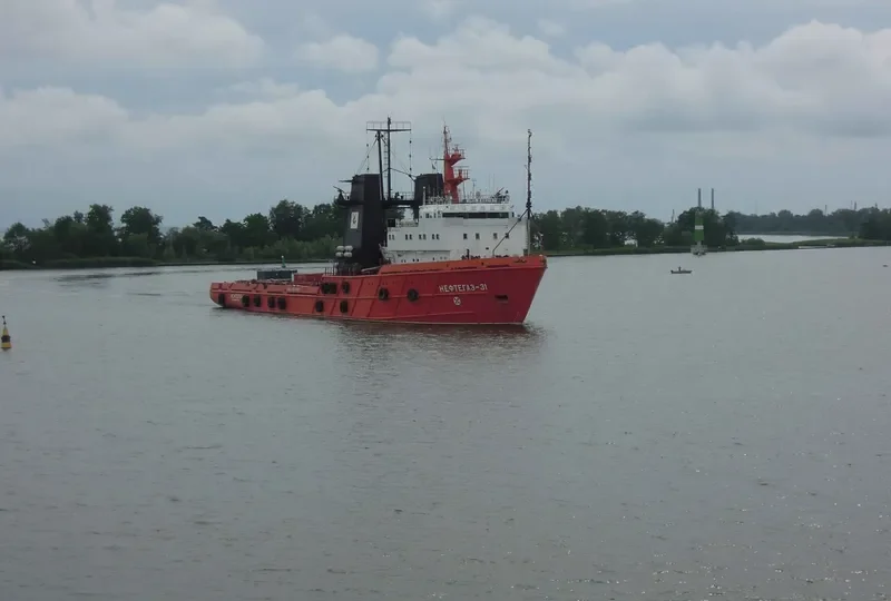 NEFTEGAZ 31 Offshore Vessel IMO 8422187 photo 6
