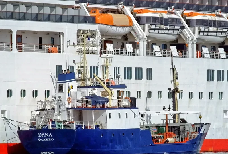 DANA Tanker IMO 8502286 photo 3