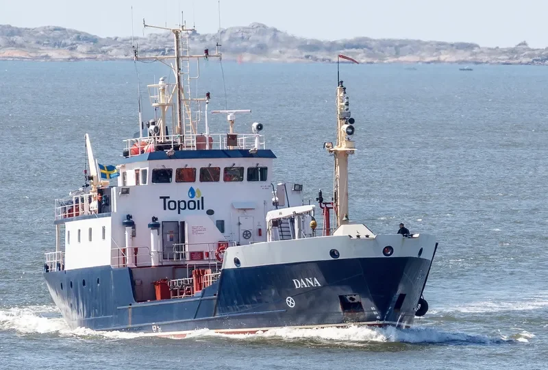 DANA Tanker IMO 8502286 photo 8