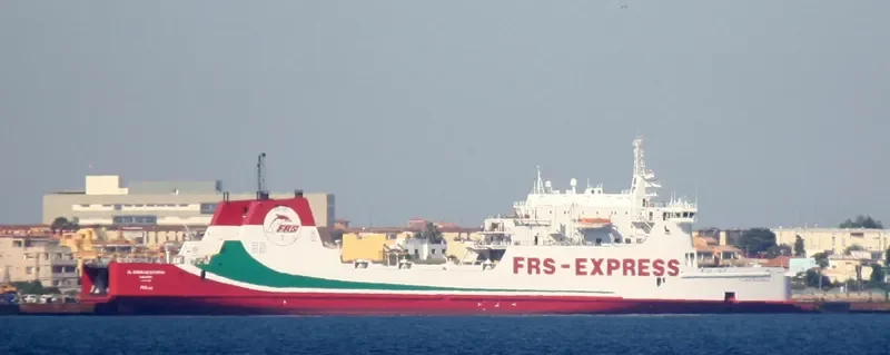 AL ANDALUS EXPRESS Ro-Ro IMO 8512152 photo 4