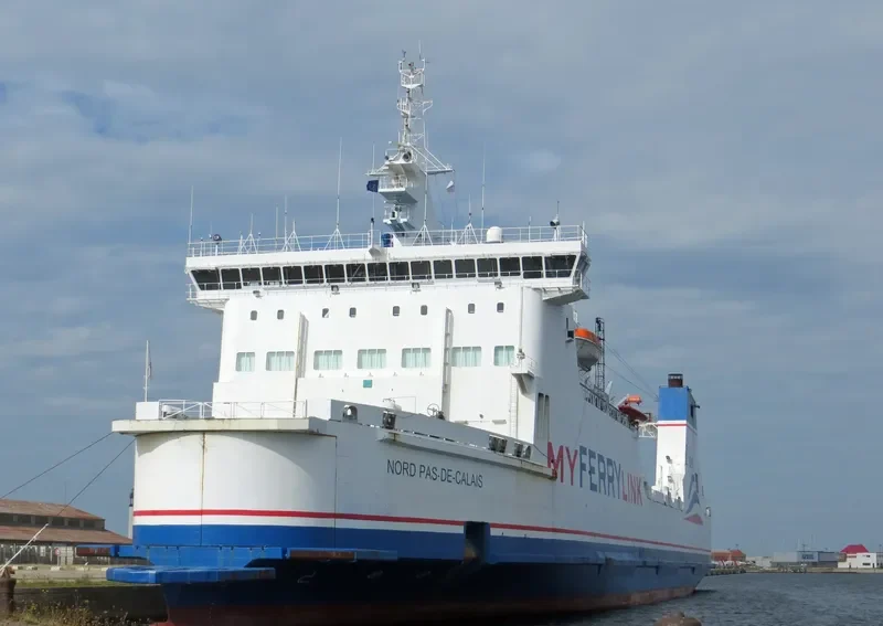 AL ANDALUS EXPRESS Ro-Ro IMO 8512152 photo 9