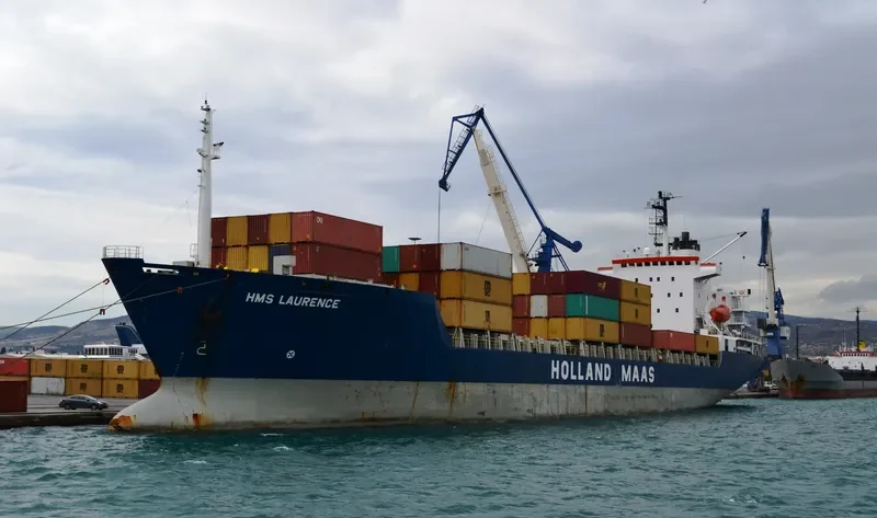 HMS LAURENCE Container Ship IMO 8519186 photo 9
