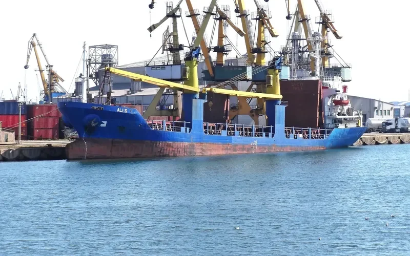 ALI S General Cargo IMO 8520991 photo 8