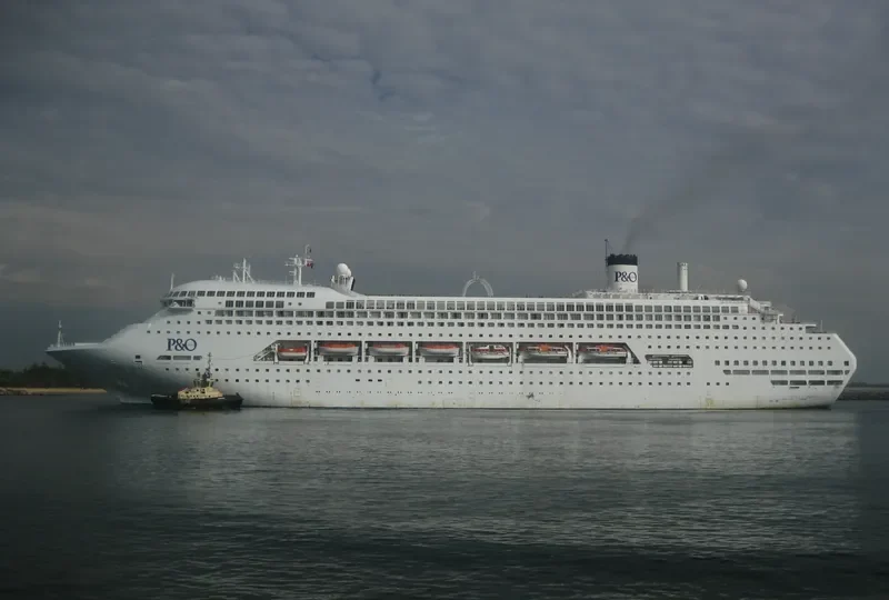 KARNIKA Passenger Ship IMO 8521220 photo 5