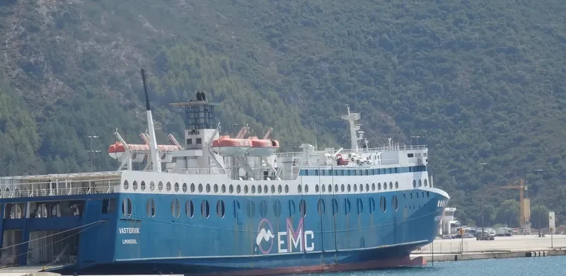 MED STAR Ro-Ro IMO 8604345 photo 3