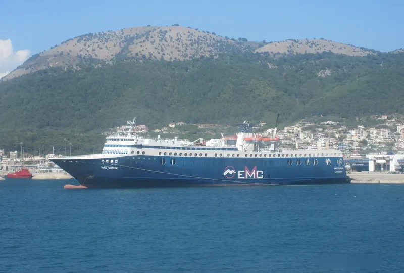 MED STAR Ro-Ro IMO 8604345 photo 7
