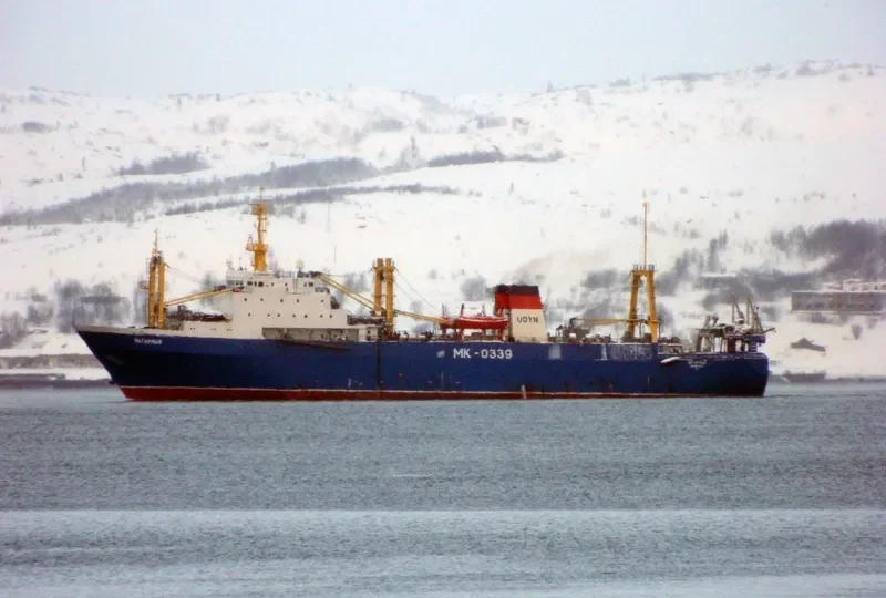 YANTARNYY General Cargo IMO 8607232 photo 2