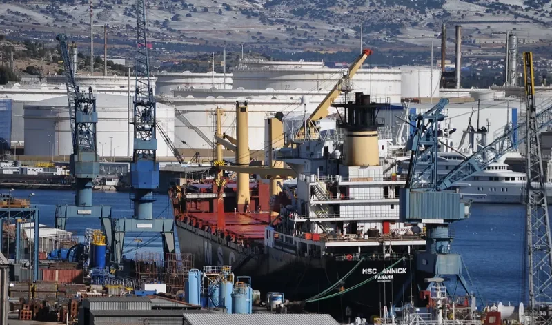 MSC ANNICK Container Ship IMO 8609589 photo 9