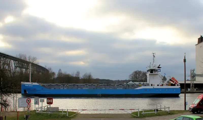 PRIMA DONNA General Cargo IMO 8609606 photo 2