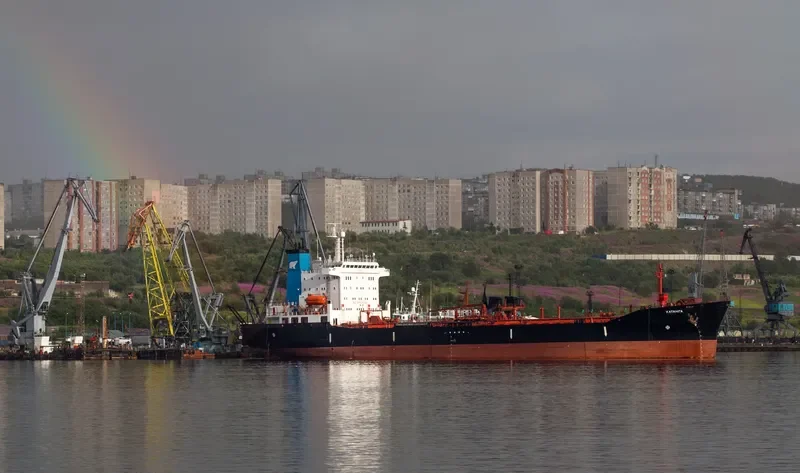 KHATANGA Tanker IMO 8610887 photo 4