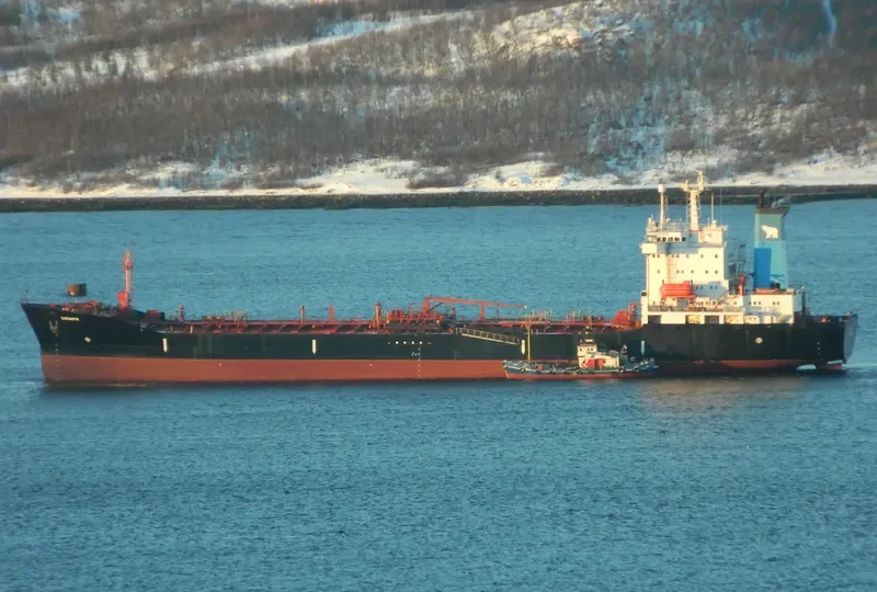 KHATANGA Tanker IMO 8610887 photo 10