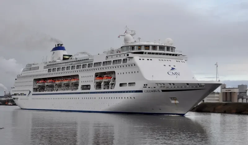 COLUMBUS Passenger Ship IMO 8611398 photo 2