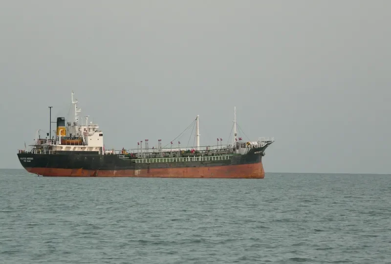 19WINNER Tanker IMO 8613190 photo 2