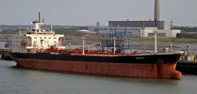 KUWAIT Tanker IMO 8613293 photo 6