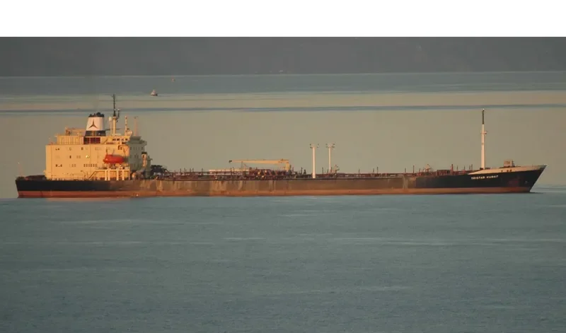 KUWAIT Tanker IMO 8613293 photo 9