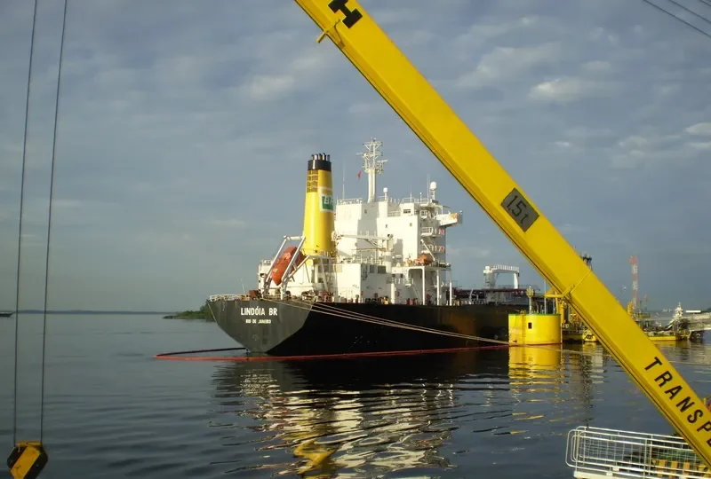 LINDOIA BR Tanker IMO 8617093 photo 6