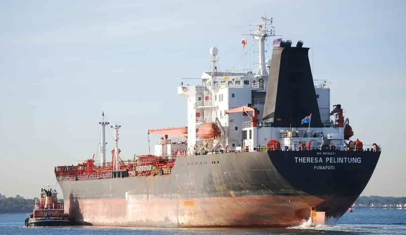 THERESA PELINTUNG Tanker IMO 8618231 photo 5