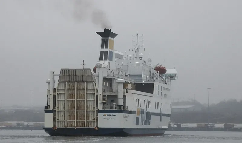 HUCKLEBERRY FINN Ro-Ro IMO 8618358