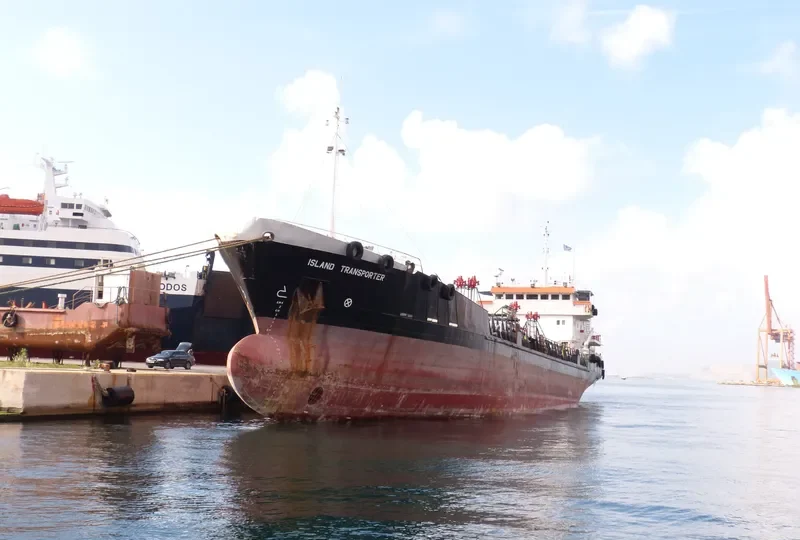 THE TRANSPORTER Tanker IMO 8619003 photo 4