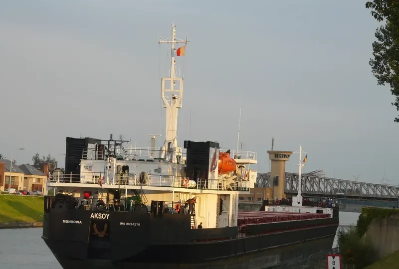 VOLARIS 51 General Cargo IMO 8624278 photo 10
