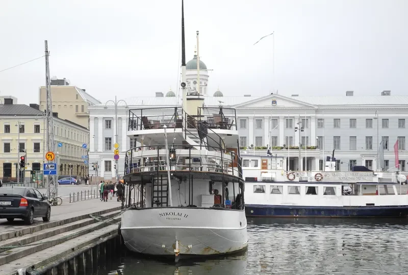 NIKOLAI II Passenger Ship IMO 8634560 photo 2
