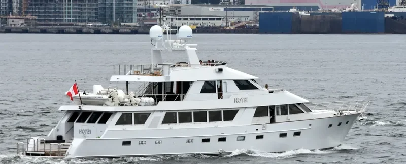 HOTEI Passenger Ship IMO 8663858 photo 2