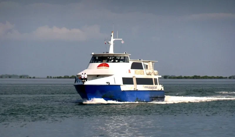 OCEANJET 8 Passenger Ship IMO 8664058 photo 2