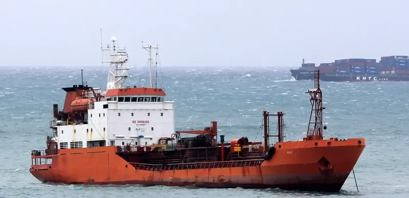 SYLT Tanker IMO 8700137 photo 5
