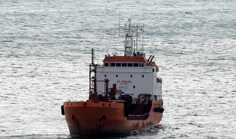 SYLT Tanker IMO 8700137 photo 7
