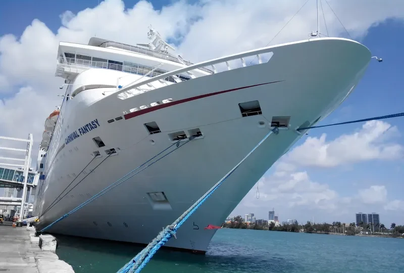 CARNIVAL FANTASY Passenger Ship IMO 8700773 photo 2