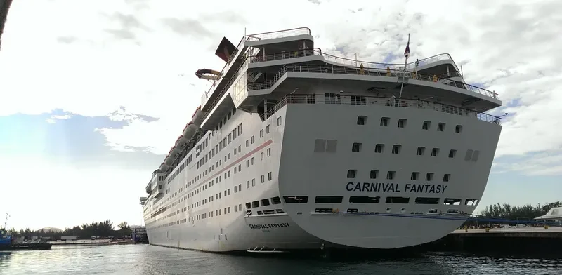 CARNIVAL FANTASY Passenger Ship IMO 8700773 photo 3