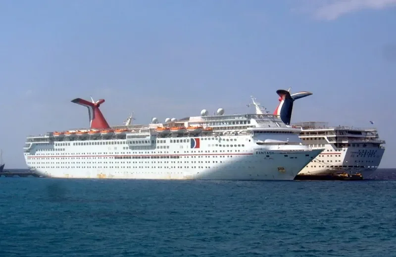 CARNIVAL FANTASY Passenger Ship IMO 8700773 photo 4