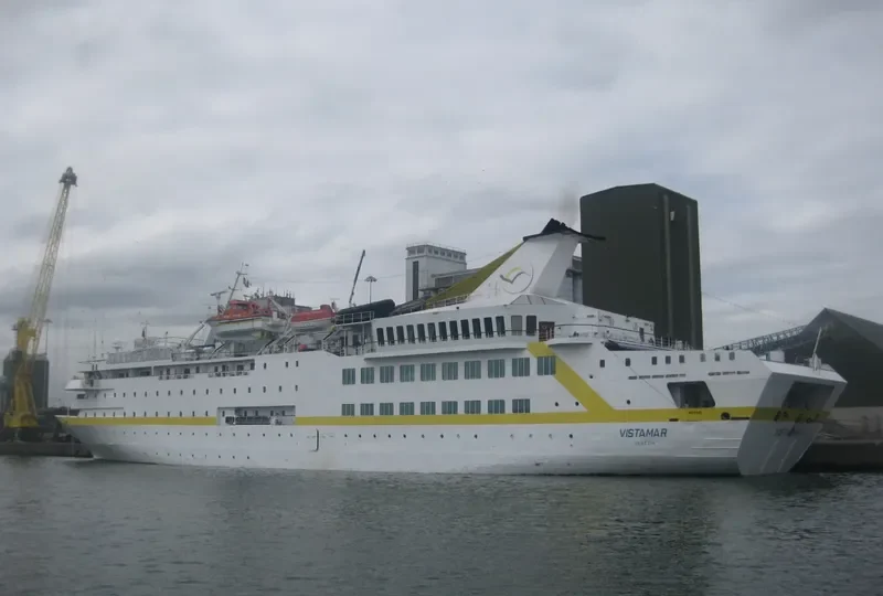 ORIENT QUEEN Passenger Ship IMO 8701193 photo 3