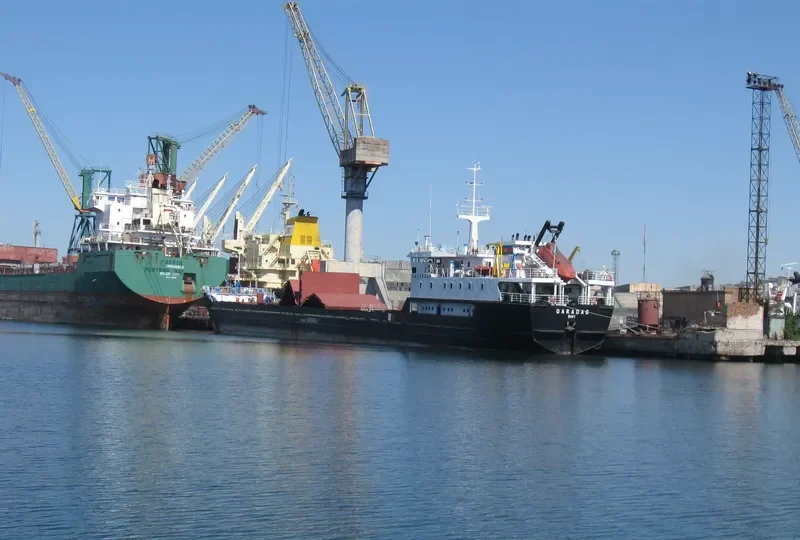 GARADAGH General Cargo IMO 8702238 photo 2