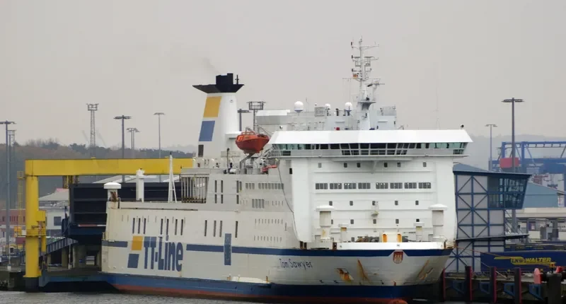 TOM SAWYER Ro-Ro IMO 8703232 photo 6