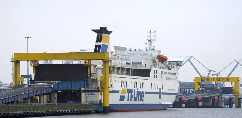 TOM SAWYER Ro-Ro IMO 8703232 photo 7