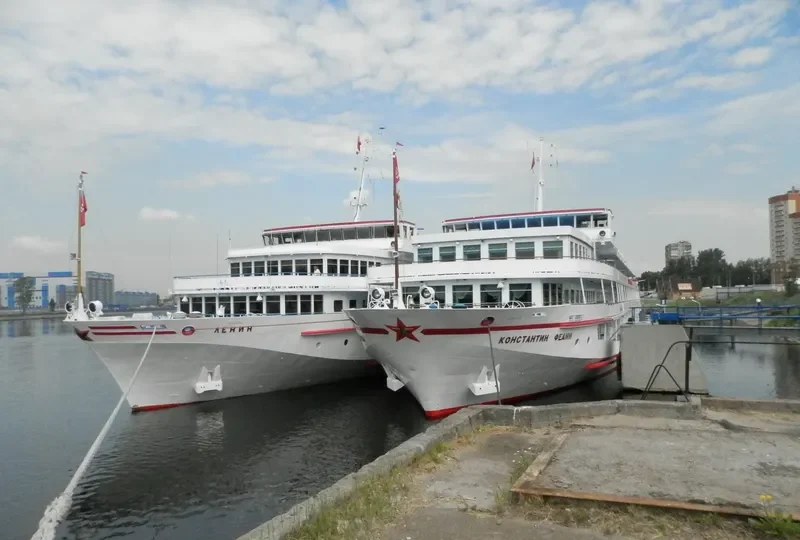 LENIN Passenger Ship IMO 8707678 photo 8