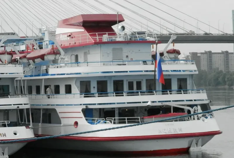 LENIN Passenger Ship IMO 8707678 photo 9