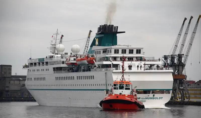 VIDANTA ELEGANT Passenger Ship IMO 8709573 photo 5