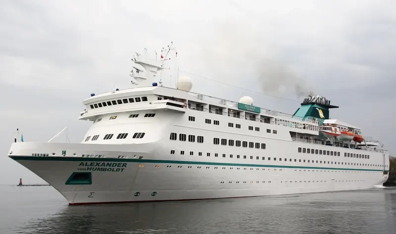 VIDANTA ELEGANT Passenger Ship IMO 8709573 photo 6