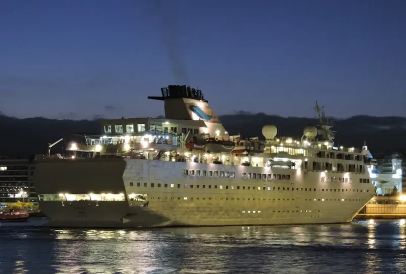VIDANTA ELEGANT Passenger Ship IMO 8709573 photo 7